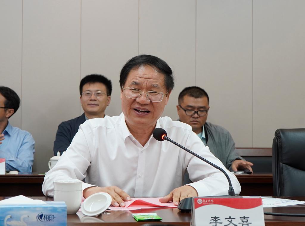 20241015上海工程技术大学亚洲国产综合精品中文一区二区战略合作签约仪式3.JPG
